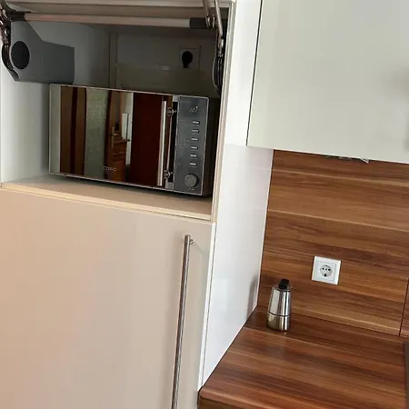 Rüttenscheider Str 2 Raum Apartment *